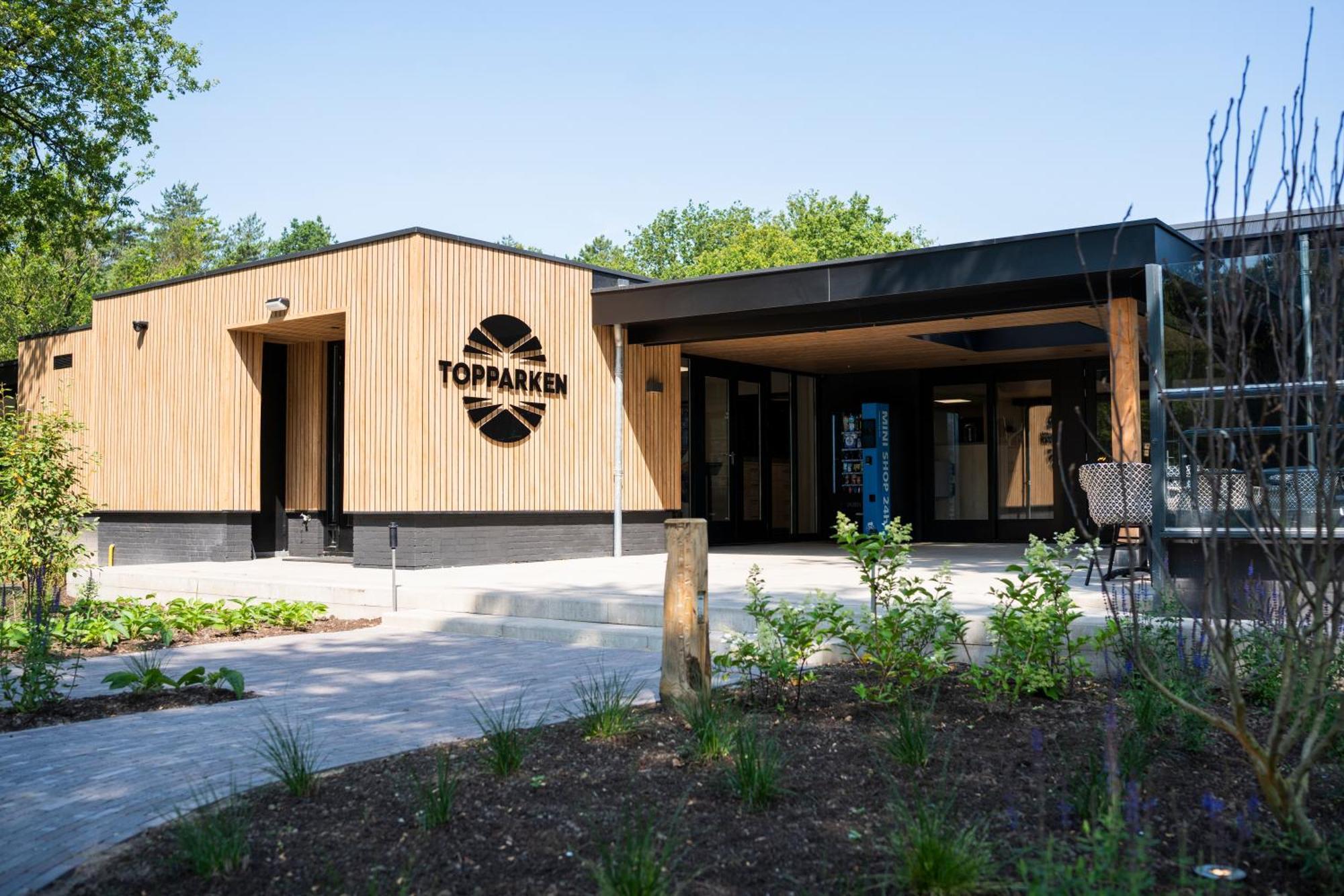 Topparken - Resort De Brabantse Kempen Lage Mierde Exterior photo